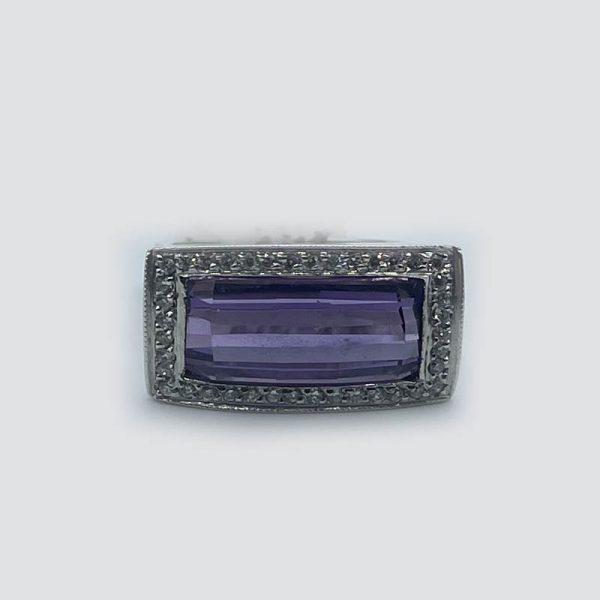 14kt White Gold Ring with Diamonds and Amethyst