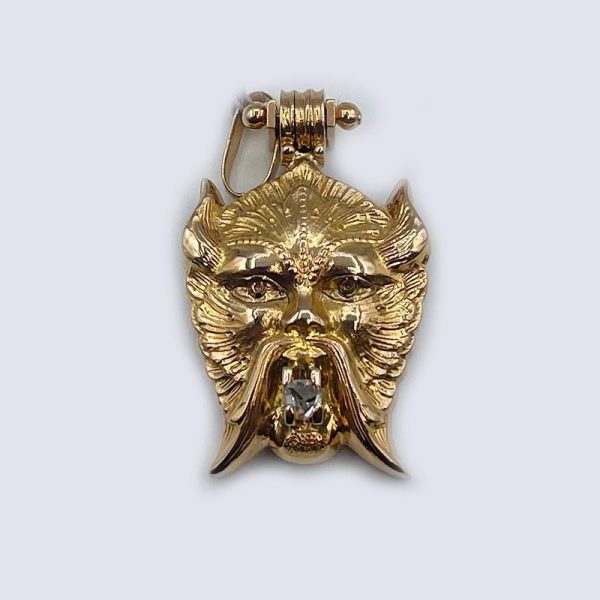14kt Yellow Gold Antique Lion Head Locket