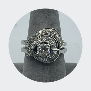 14K White Gold Diamonds "EYE"