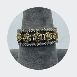 18K TT Flower Diamonds - Put on SIte