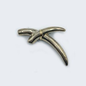 14K Criss-Cross Brooch