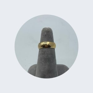 14K Gold Shiny Medium Rounded Wedding Band