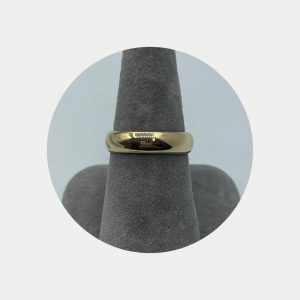 14K Yellow Gold Wedding Band Medium
