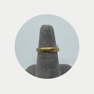 18K Yellow Gold Wedding Band with Foliage Etchings