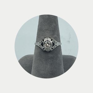 20K White Gold Ring with Lattice Work and Diamond