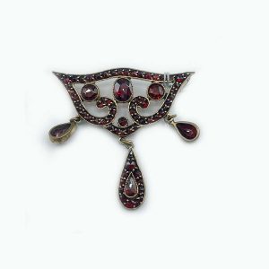 Vintage Hanging Garrnets Pendant